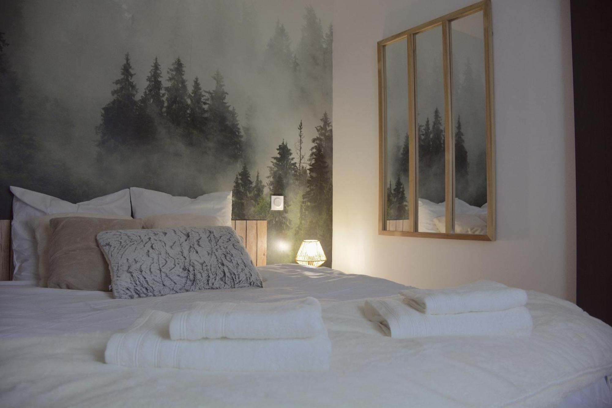 Domaine Des Cypres Bed & Breakfast Saint-Sauveur-Villages Exterior foto